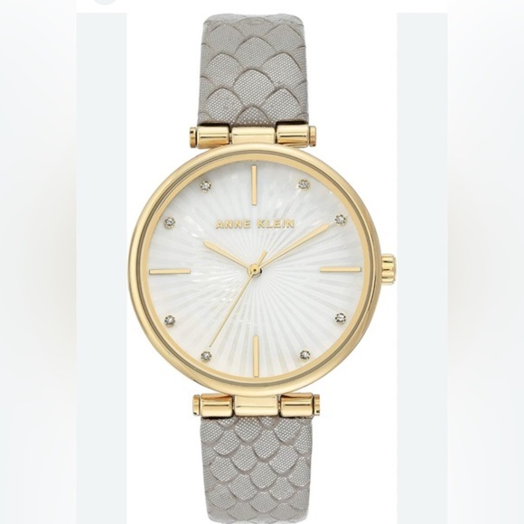 ANNE KLEIN AK GOLD‎ TONE CRYSTAL LIGHT GREY GENUINE LEATHER BRACELET WATCH - Picture 1 of 9